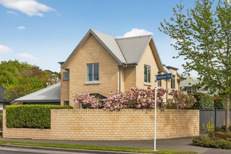 Photo of property in 1a Westburn Terrace, Burnside, Christchurch, 8041