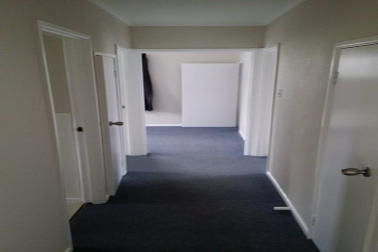 Photo of property in 83 Barrys Road, Glendene, Auckland, 0602