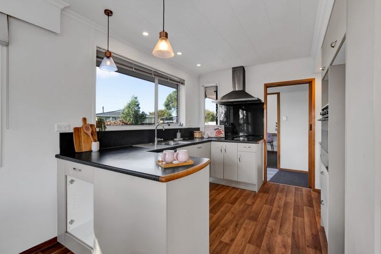 Photo of property in 12 Tui Place, Bell Block, New Plymouth, 4312