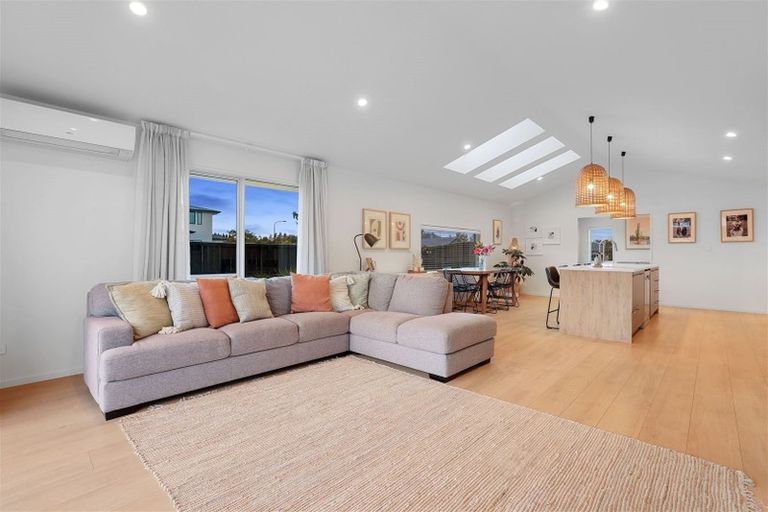 Photo of property in 2 Caracara Place, Rolleston, 7615