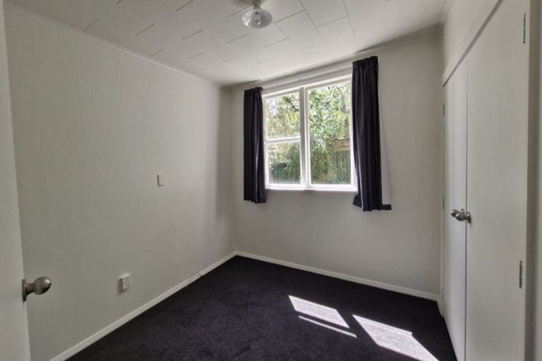 Photo of property in 40 Parenga Street, Wainuiomata, Lower Hutt, 5014