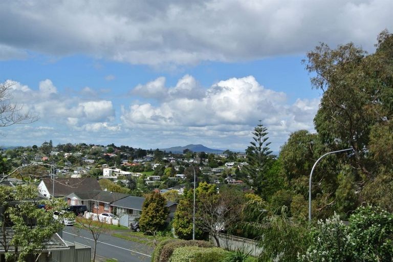 Photo of property in 223 Glamorgan Drive, Torbay, Auckland, 0630
