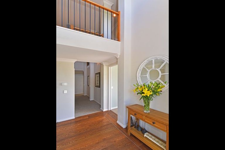 Photo of property in 5 Hinau Street, New Lynn, Auckland, 0600