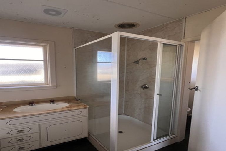 Photo of property in 21 Sandown Crescent, Aranui, Christchurch, 8061