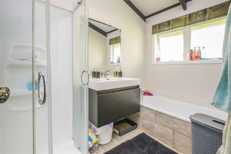 Photo of property in 15 Karioitahi Road, Waiuku, 2123