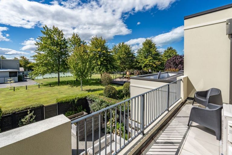 Photo of property in 38 Country Club Terrace, Northwood, Christchurch, 8051