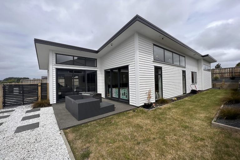 Photo of property in 24 Sarikei Avenue, Northwood, Christchurch, 8051