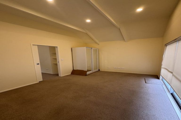 Photo of property in 83 Fernhill Way, Oteha, Auckland, 0632