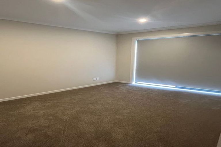 Photo of property in 8 La Bella Road, Hobsonville, Auckland, 0616