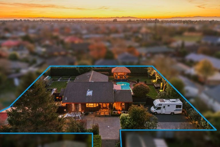 Photo of property in 42 Steadman Road, Broomfield, Christchurch, 8042