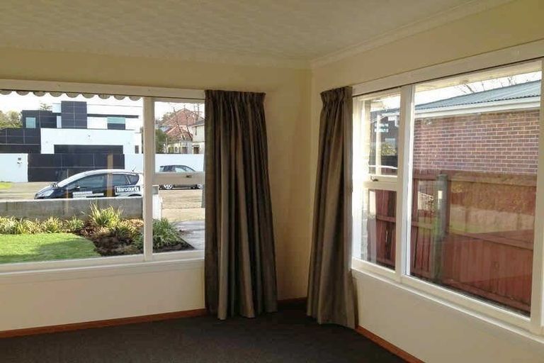 Photo of property in 18 Devonport Lane, St Albans, Christchurch, 8014