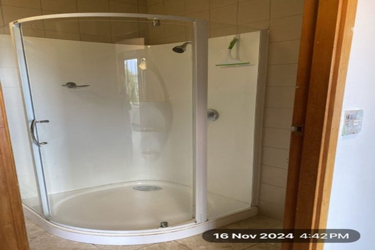 Photo of property in 2f1 Oriental Terrace, Mount Victoria, Wellington, 6011