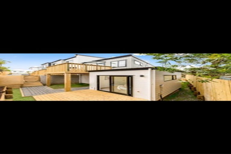 Photo of property in 79f Miller Road, Mangere Bridge, Auckland, 2022