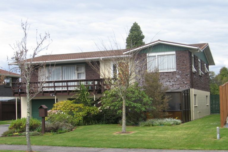 Photo of property in 19 Icarus Place, Sunnybrook, Rotorua, 3015