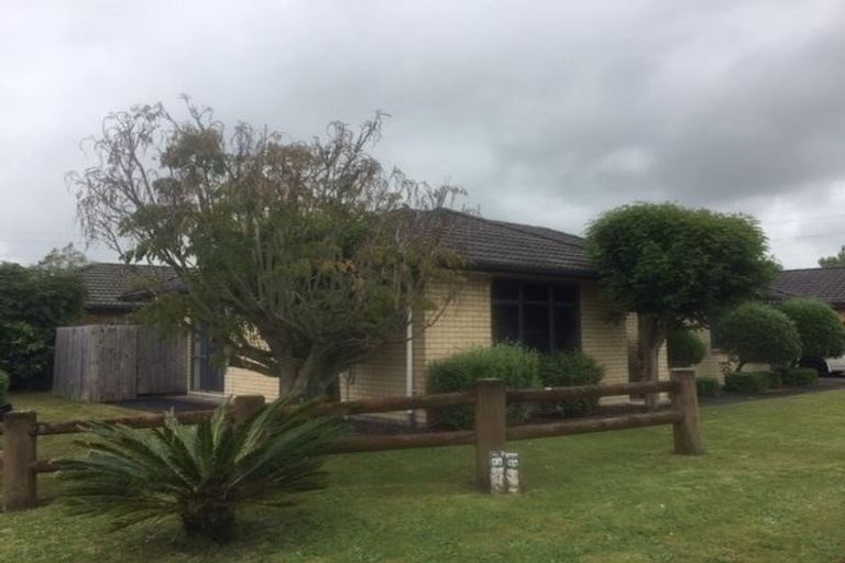 Photo of property in 2 Nobleman Place, Hamilton East, Hamilton, 3216