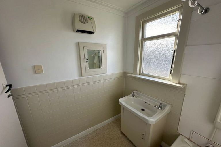 Photo of property in 190 Taieri Road, Kaikorai, Dunedin, 9010