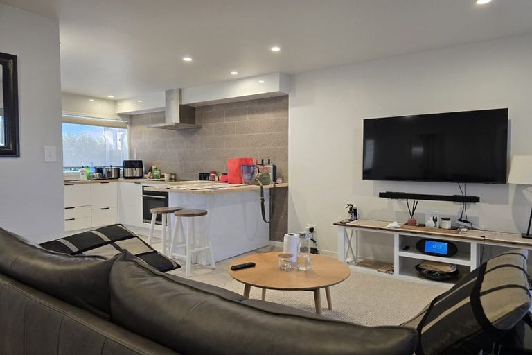 Photo of property in 9/16 Queens Parade, Devonport, Auckland, 0624