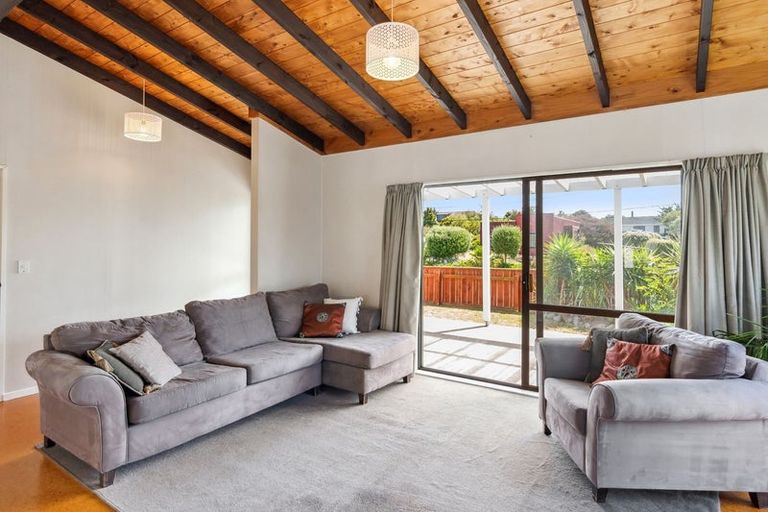 Photo of property in 6 Percival Road, Paraparaumu Beach, Paraparaumu, 5032