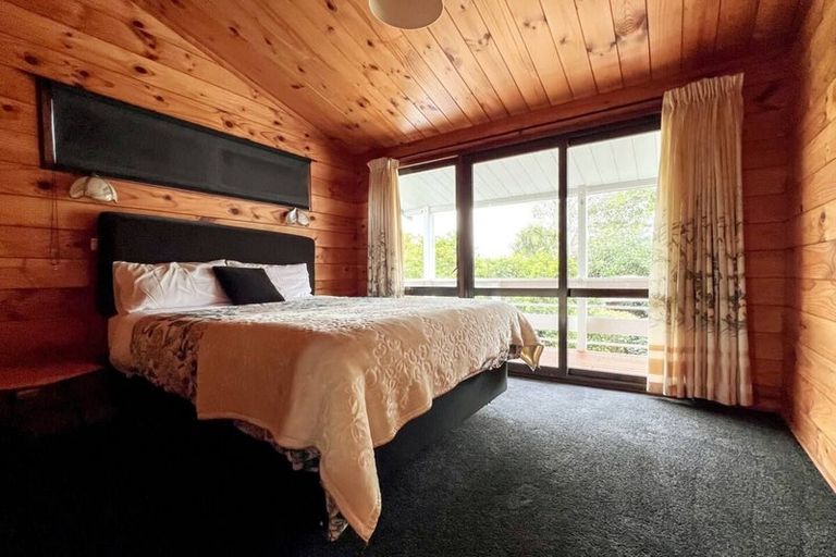 Photo of property in 1/74 Waiau Street, Torbay, Auckland, 0630