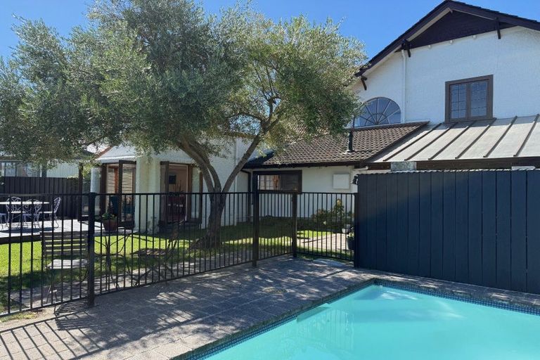 Photo of property in 1/509 Fitzroy Avenue, Hastings, 4122