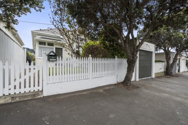 Photo of property in 16 Te Whiti Street, Kilbirnie, Wellington, 6022