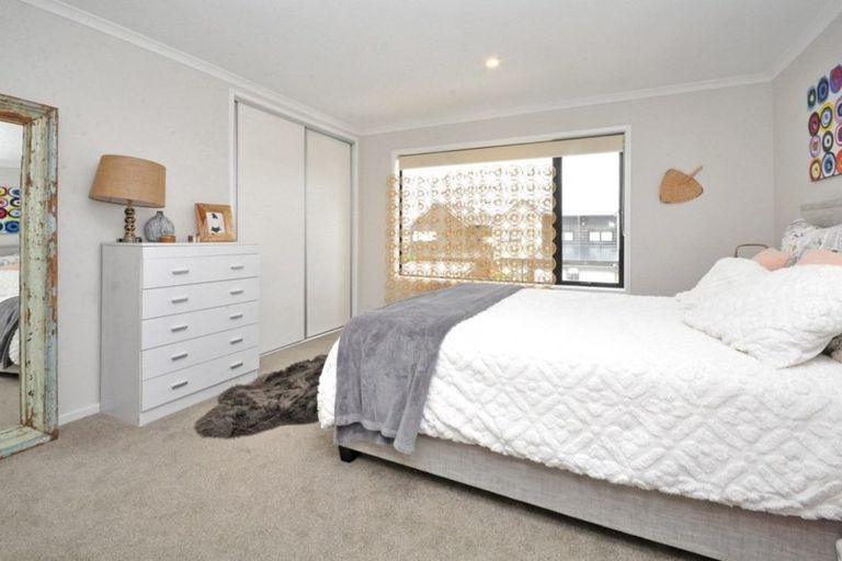 Photo of property in 119 Hobsonville Point Road, Hobsonville, Auckland, 0616