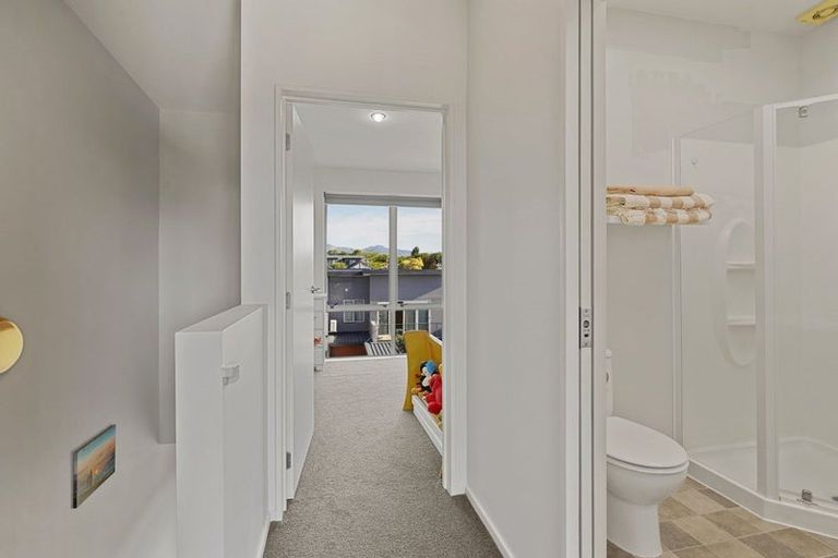 Photo of property in 2/54 Champion Street, Edgeware, Christchurch, 8013