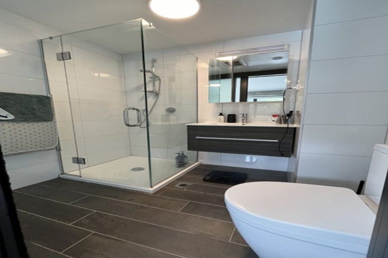 Photo of property in Frame Apartments, 1601/111 Molesworth Street, Thorndon, Wellington, 6011