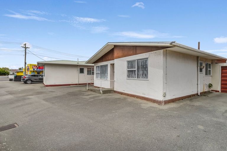 Photo of property in 2/104 Alma Road, Gonville, Whanganui, 4501