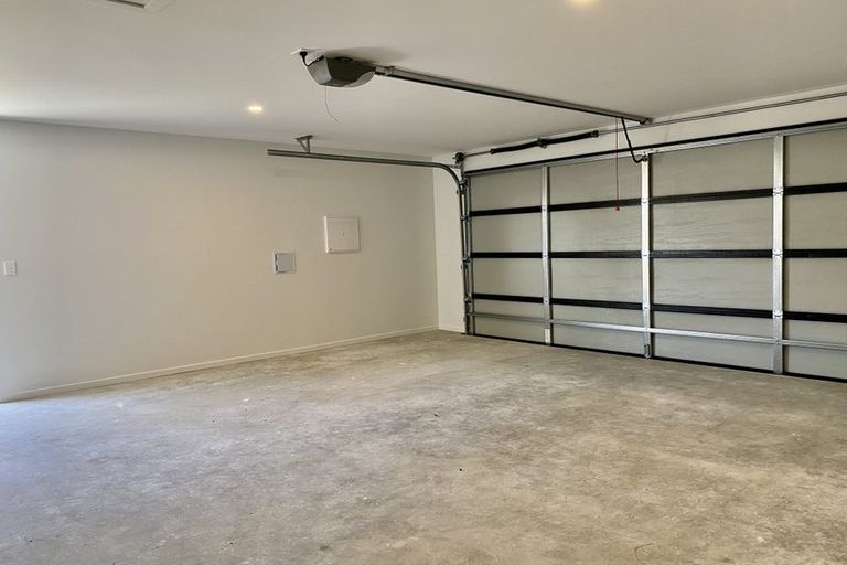 Photo of property in 26 Eileen Way, Rolleston, 7615