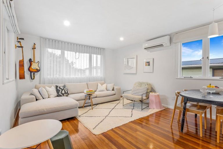 Photo of property in 13 Helena Street, Massey, Auckland, 0614