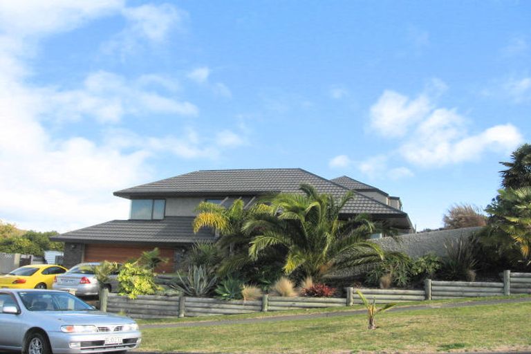 Photo of property in 23 Cumberland Rise, Taradale, Napier, 4112