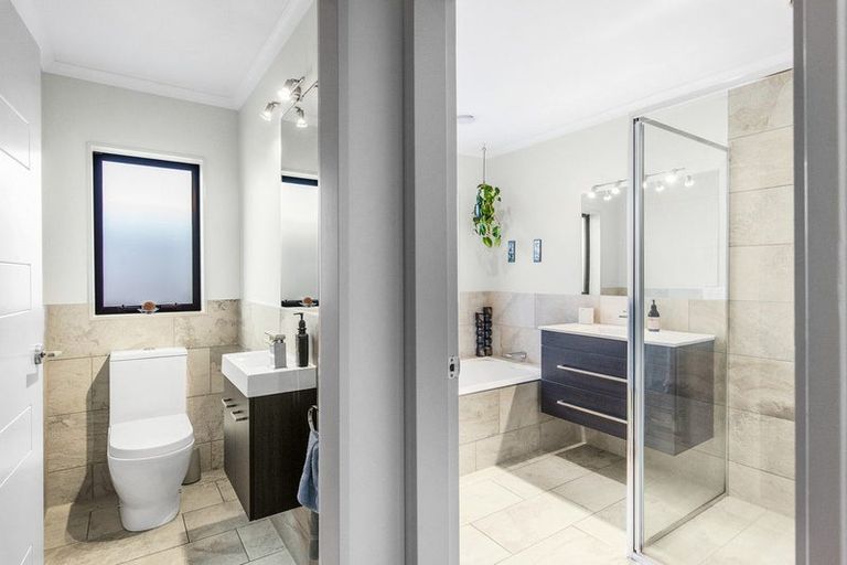 Photo of property in 6 Taranui Way, Paraparaumu Beach, Paraparaumu, 5032