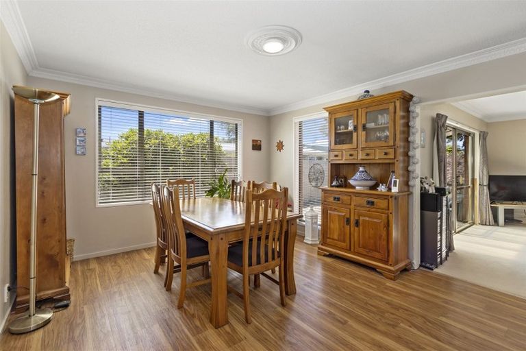 Photo of property in 22 Bowen Street, Upper Riccarton, Christchurch, 8041