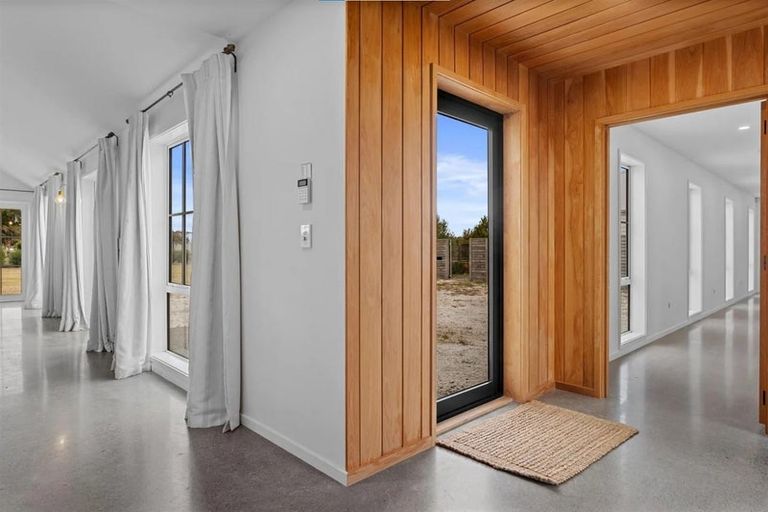 Photo of property in 9 Copper Beach Road, Woodend, 7691
