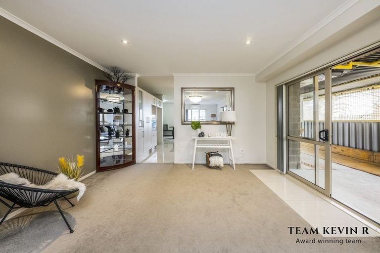 Photo of property in 3 Kirikiri Drive, Papakura, 2110