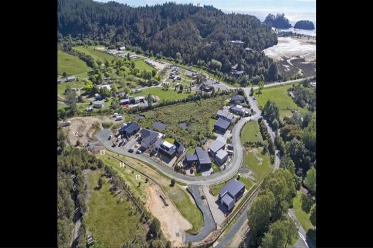 Photo of property in 13 Kahu Close, Kaiteriteri, Motueka, 7197
