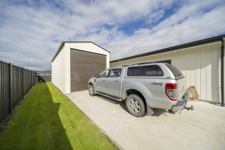 Photo of property in 43 South Arm Drive, Te Anau, 9600