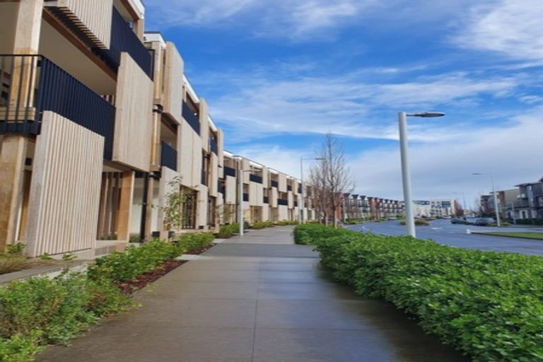 Photo of property in 3/167 Hobsonville Point Road, Hobsonville, Auckland, 0616