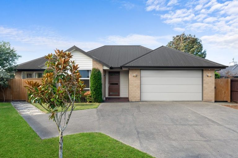 Photo of property in 16 Graycliffe Street, Halswell, Christchurch, 8025