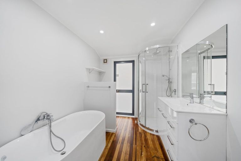 Photo of property in 2 Anzia Way, Johnsonville, Wellington, 6037