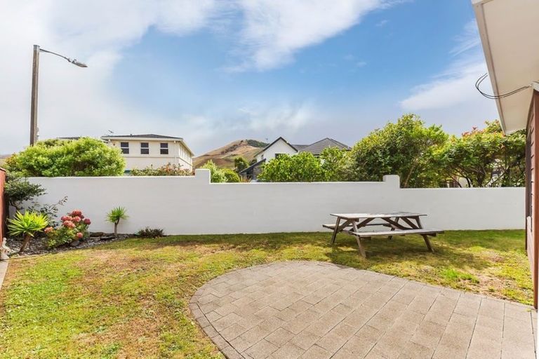Photo of property in 4 Ashfield Grove, Churton Park, Wellington, 6037