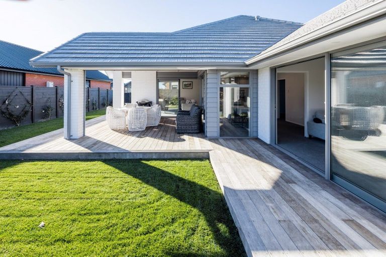 Photo of property in 27c Isobel Hodgson Drive, Cambridge, 3434