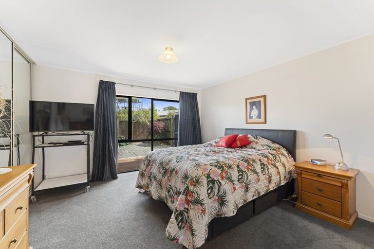 Photo of property in 9 Ludlow Place, Parklands, Christchurch, 8083