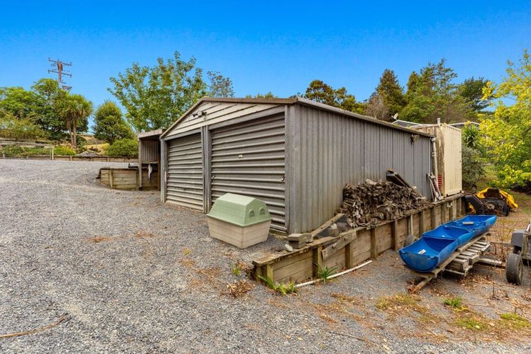 Photo of property in 592 Kanohi Road, Kaukapakapa, 0873