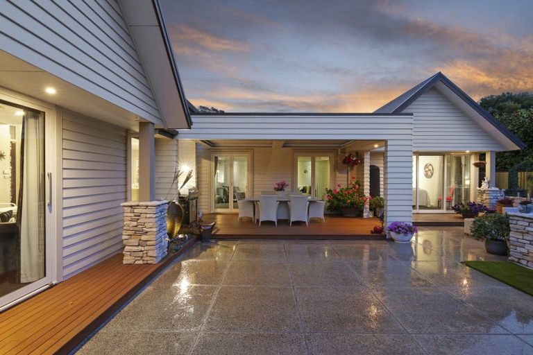 Photo of property in 97d Englefield Road, Northwood, Christchurch, 8051