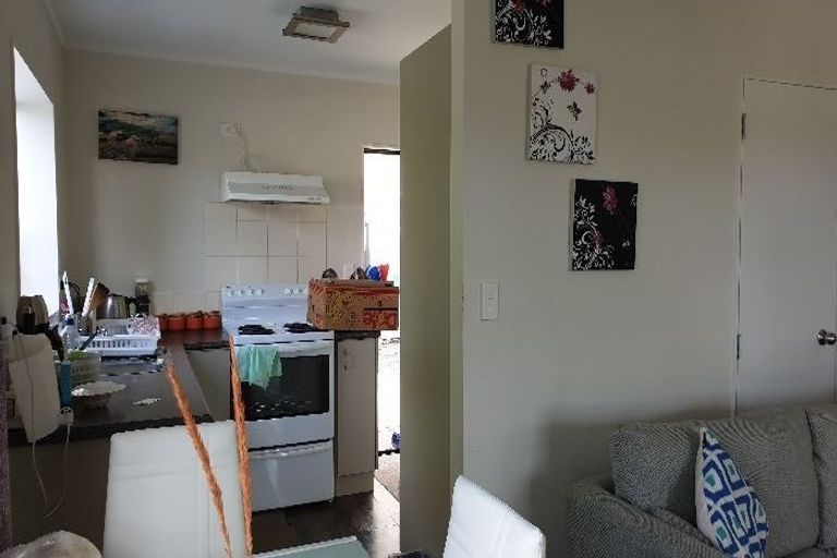 Photo of property in 24 Tamahere Drive, Glenfield, Auckland, 0629