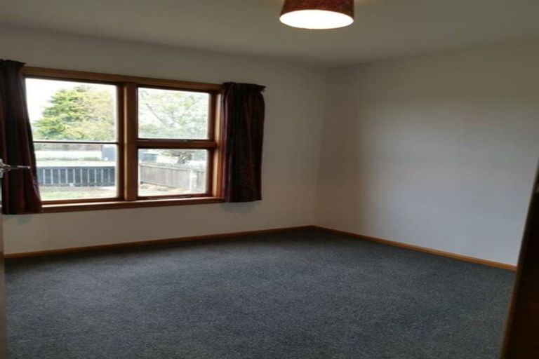 Photo of property in 18 Vivian Street, Burwood, Christchurch, 8083