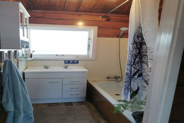 Photo of property in 18 Mcguire Street, Hawera, 4610