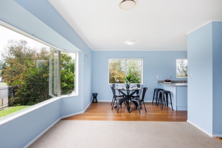 Photo of property in 101 Hillcrest Drive, Kelvin Grove, Palmerston North, 4414